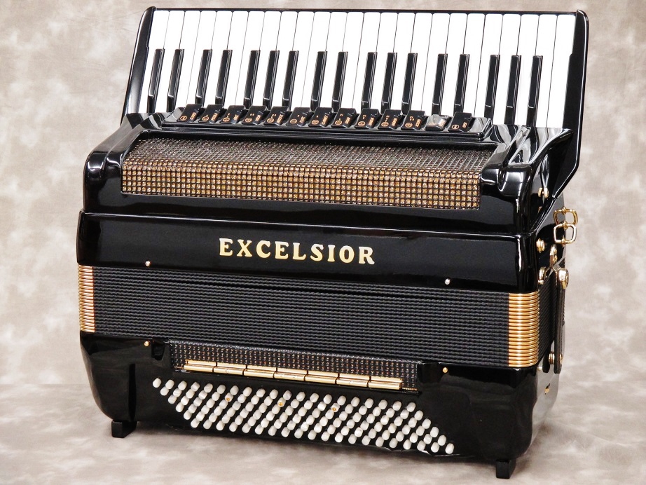 アコーディオン EXCELSIOR 302MM 皮ソフトケース付 ITALY EXCELSIOR Continental Gold 【アコーディオン】 - 谷口楽器