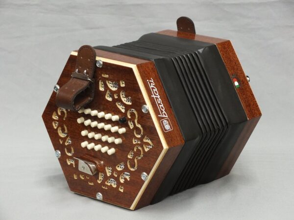 BASTARI A-48 Tenor  (クロマチック式コンサーティーナ)